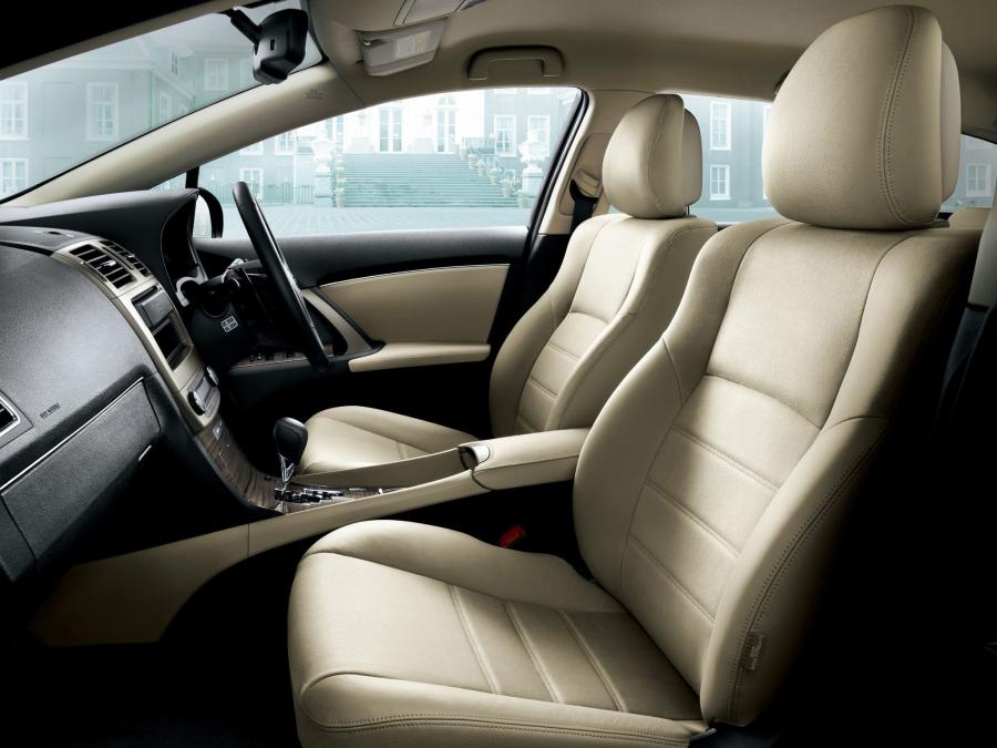  Toyota Avensis 2012 года  (JP) (фото 3 из 11)